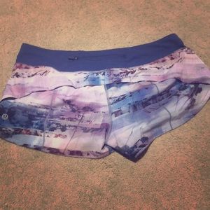 Lululemon speed ups size 10